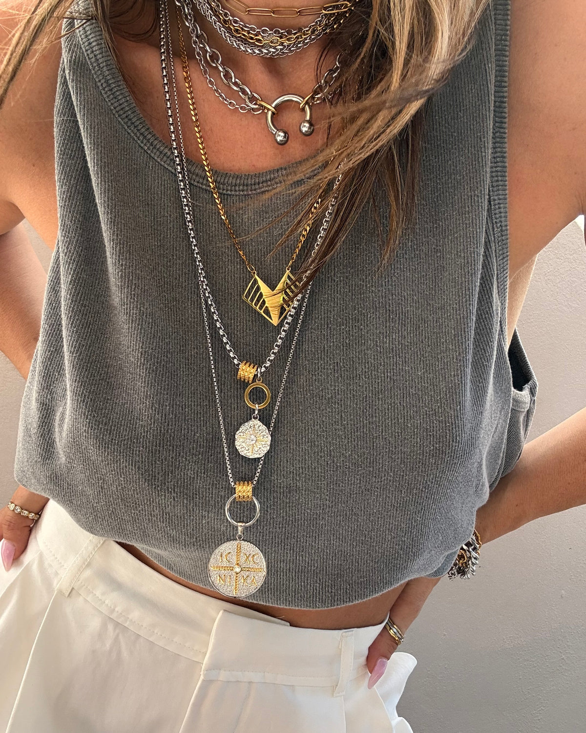 VECTOR NECKLACE