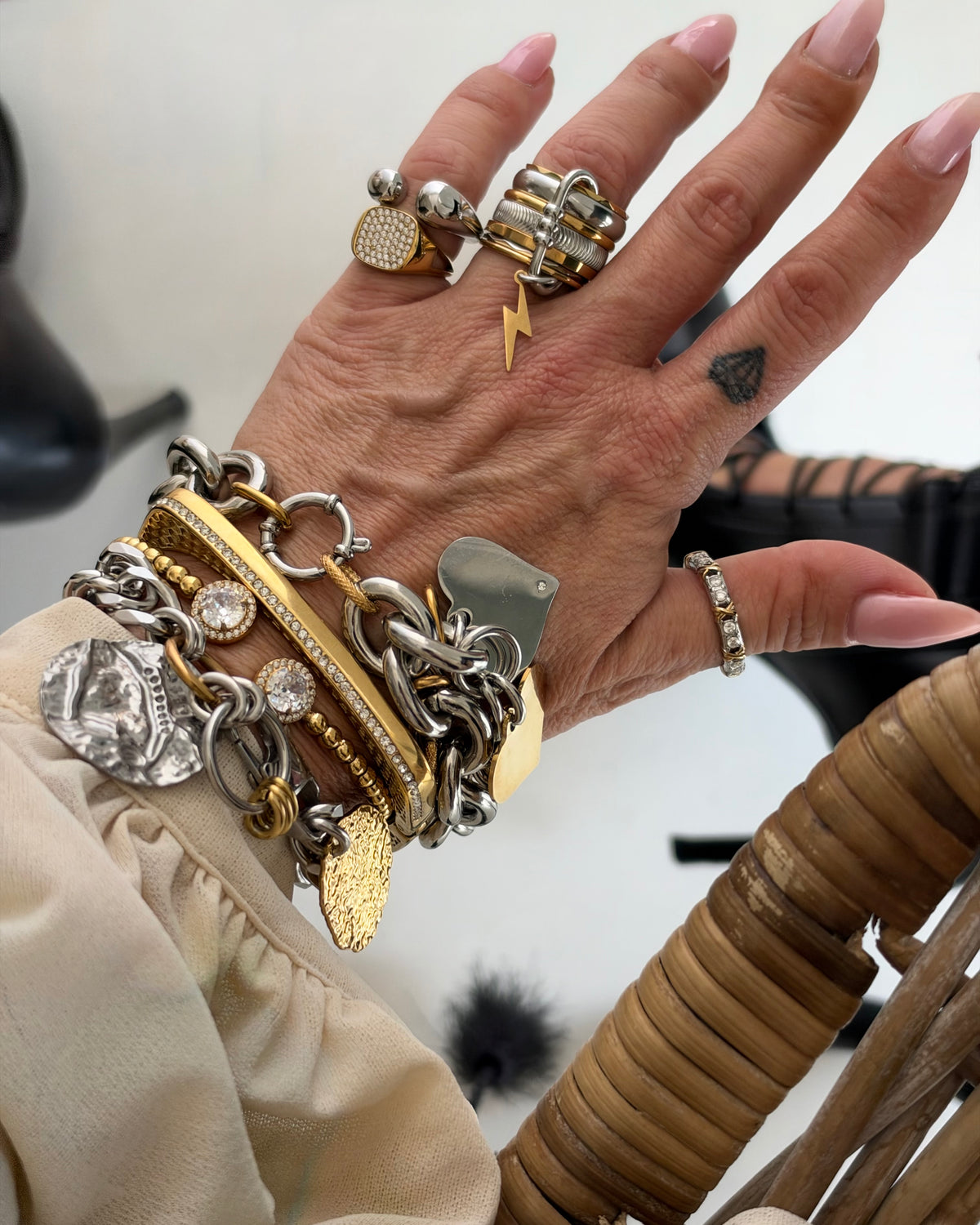 THUNDER STACK RING