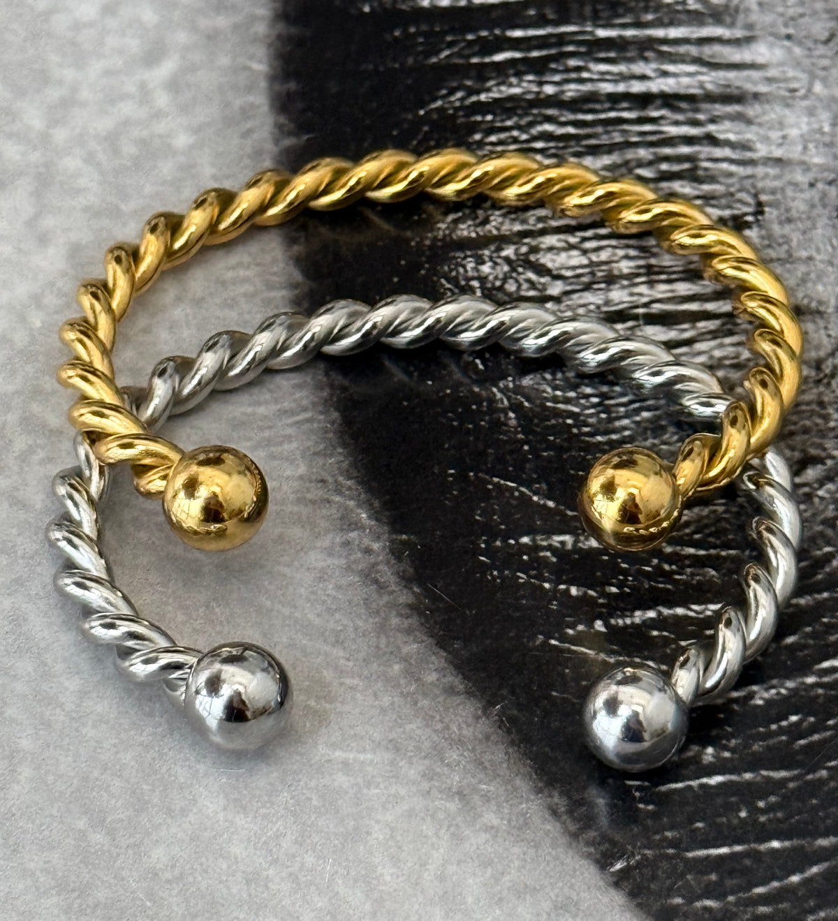 ROPE CUFF