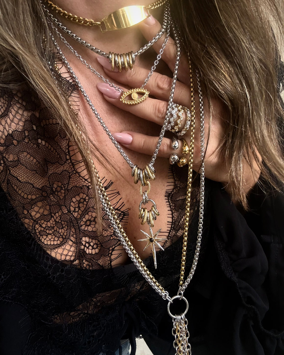 GOLDEN EYE NECKLACE