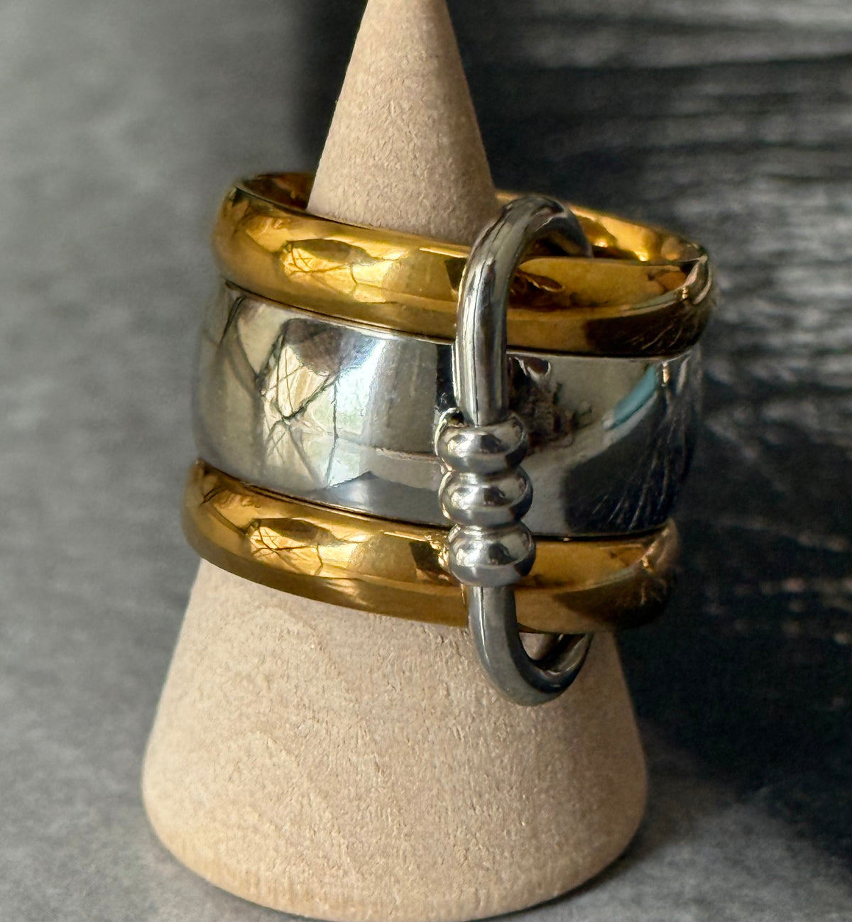 TRILINK RING (SIZE 7 & 8)