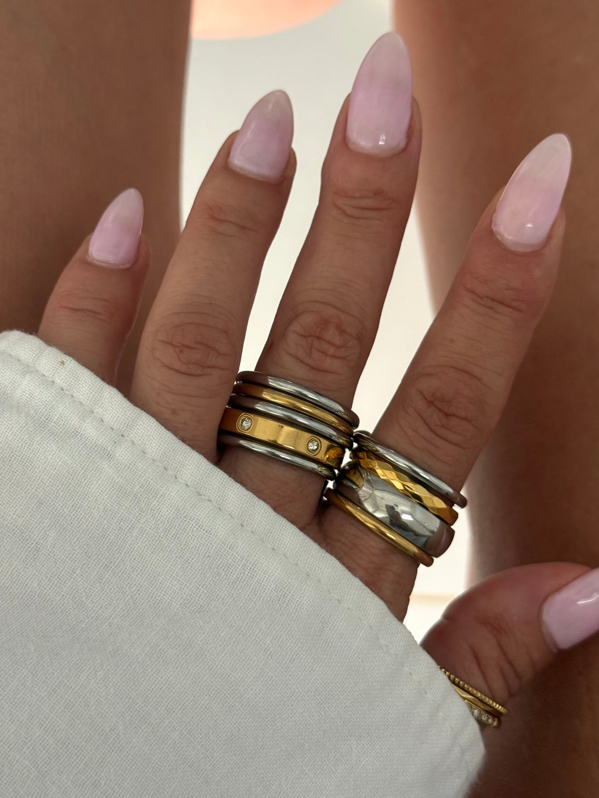 ESSENTIAL LAYERS RING (SIZE 10)