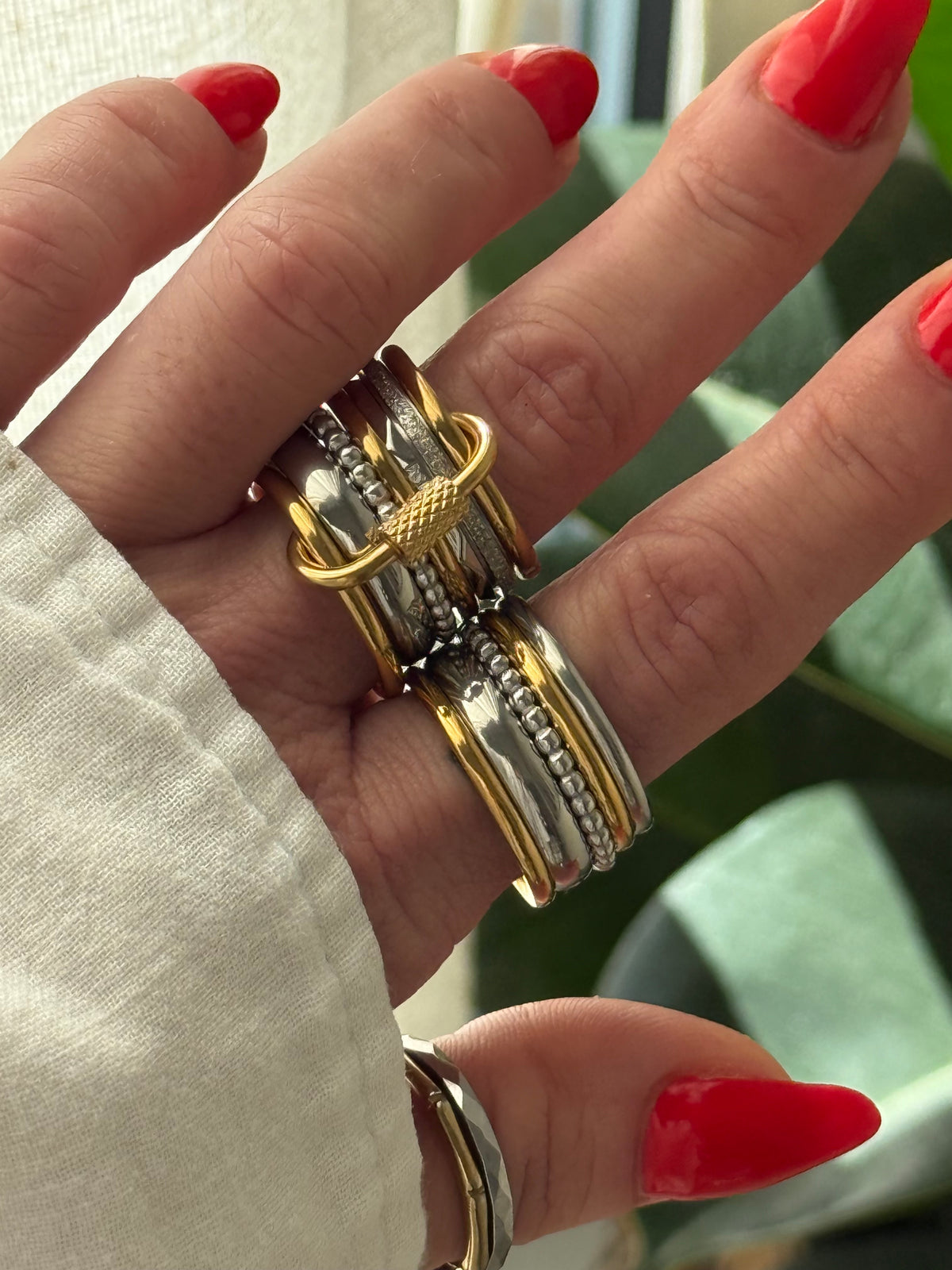 MULTI LAYERS RING (SIZE 11)