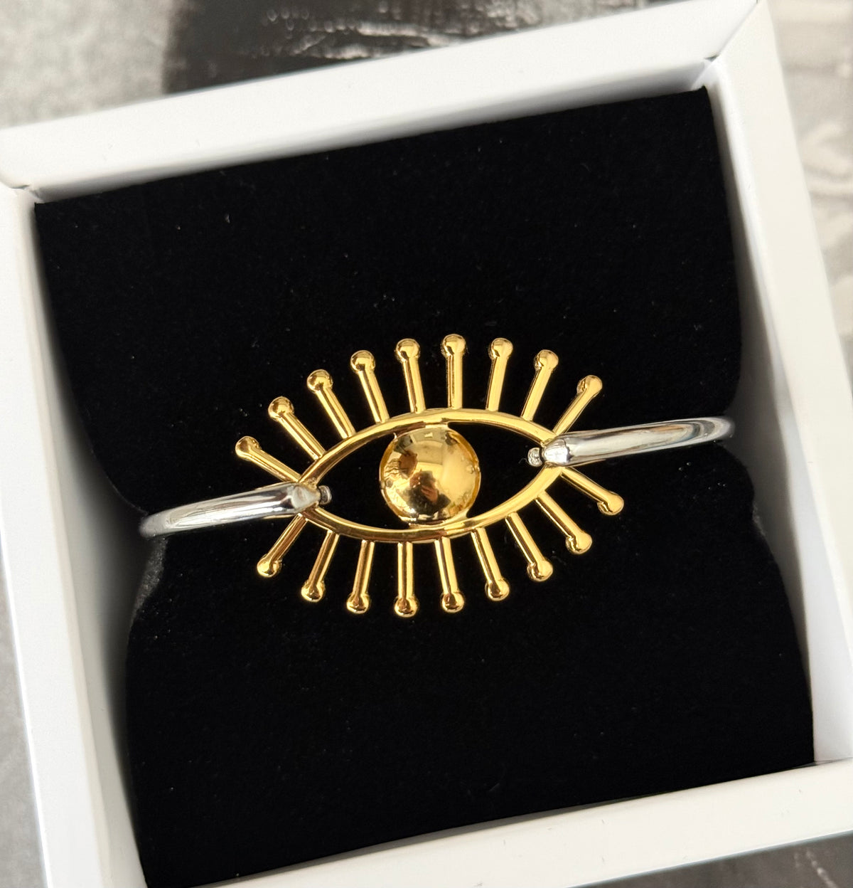 PURE EYE BANGLE