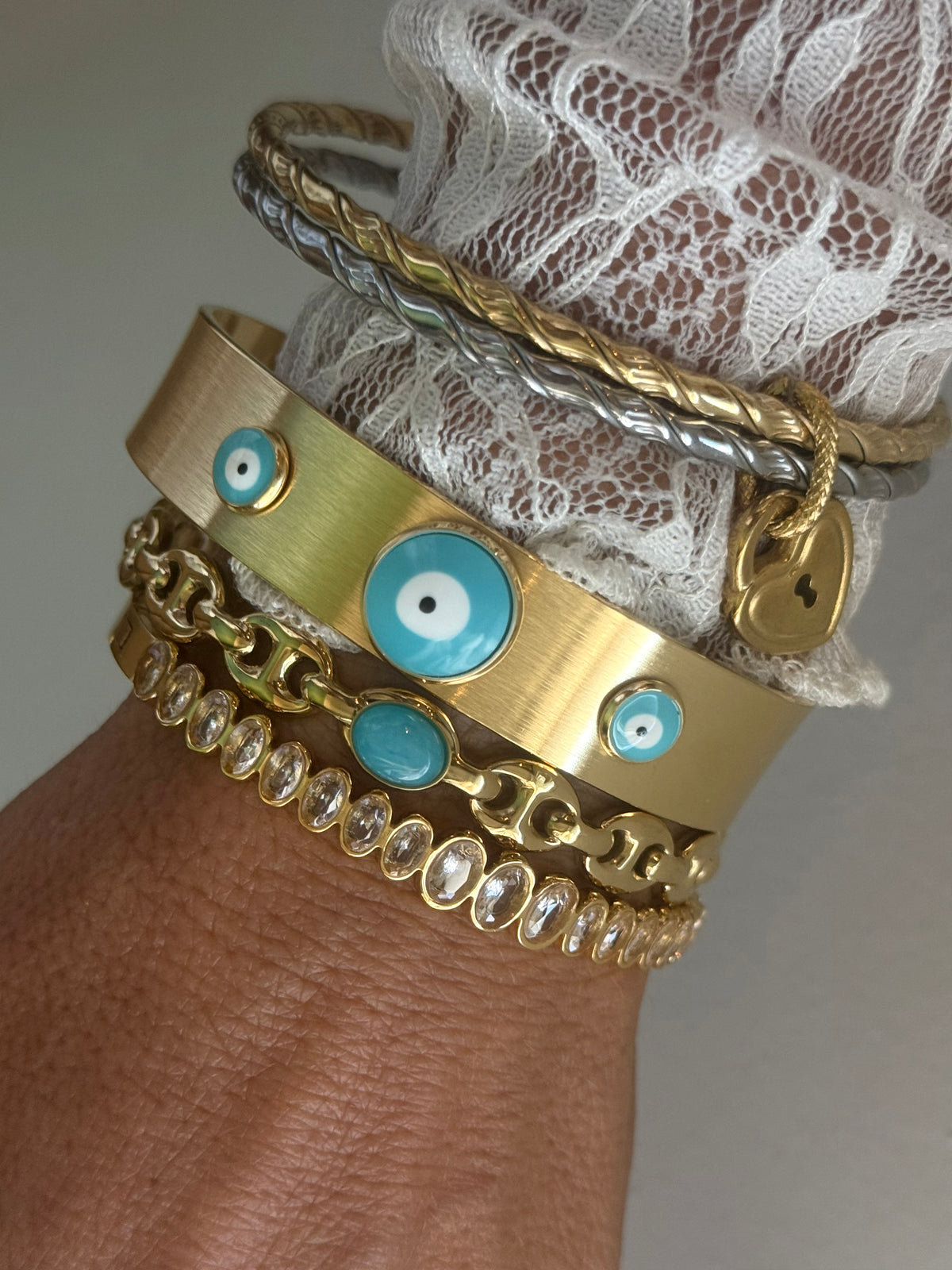 TURQUOISE LINK CUFF