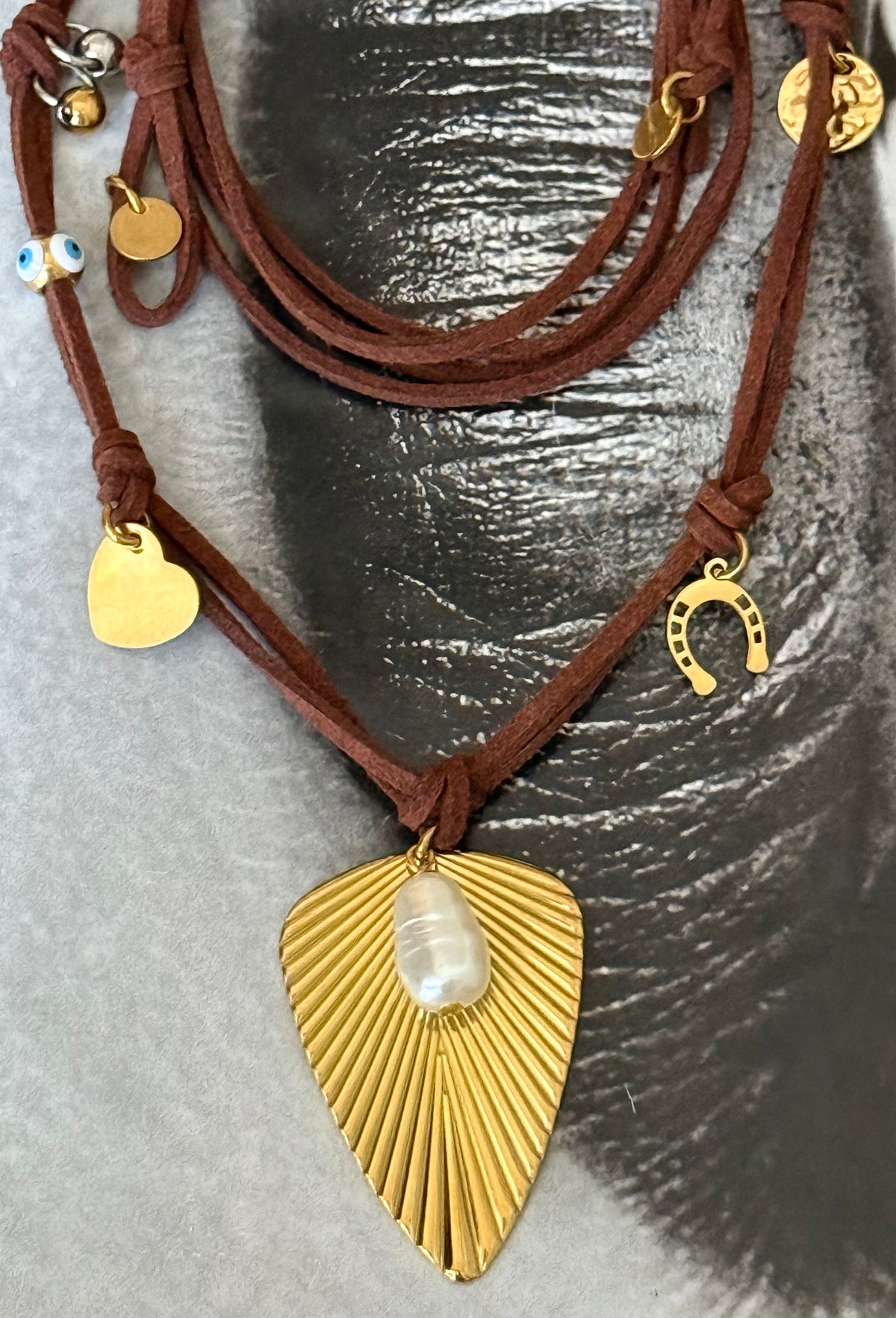 BOHO PEARL & CHARMS NECKLACE