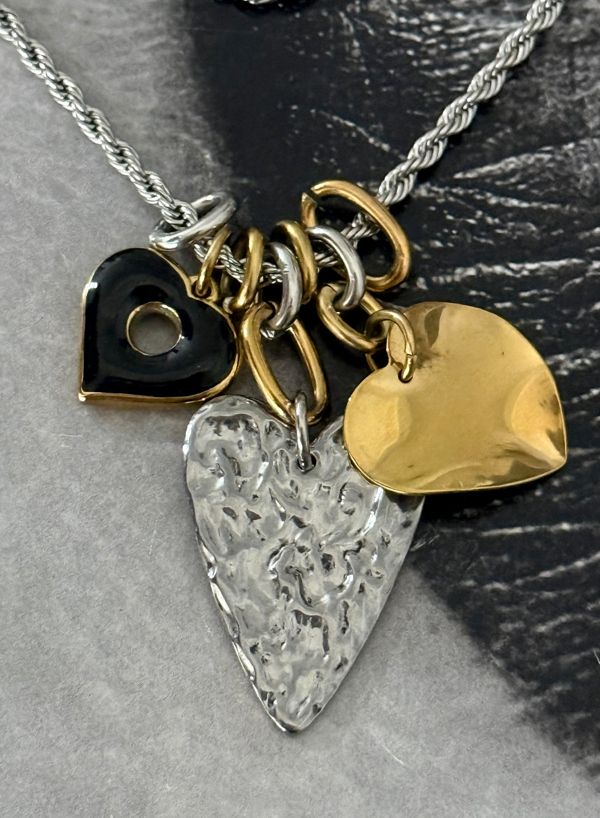 TRIPLE HEARTS NECKLACE