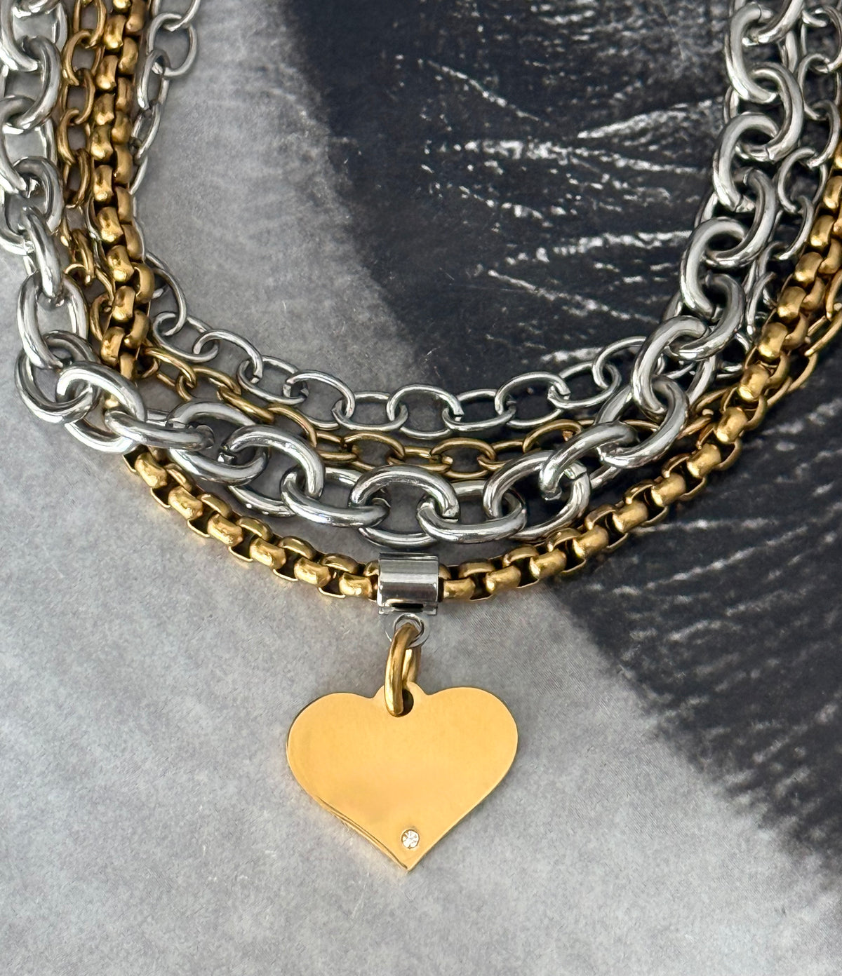 HEARTBEAT CHOKER - BRACELET