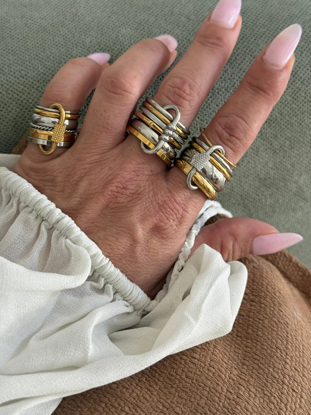 CHEVALIER TRINITY  RING (size 5)