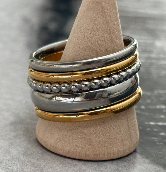 MULTI LAYERS RING (SIZE 11)