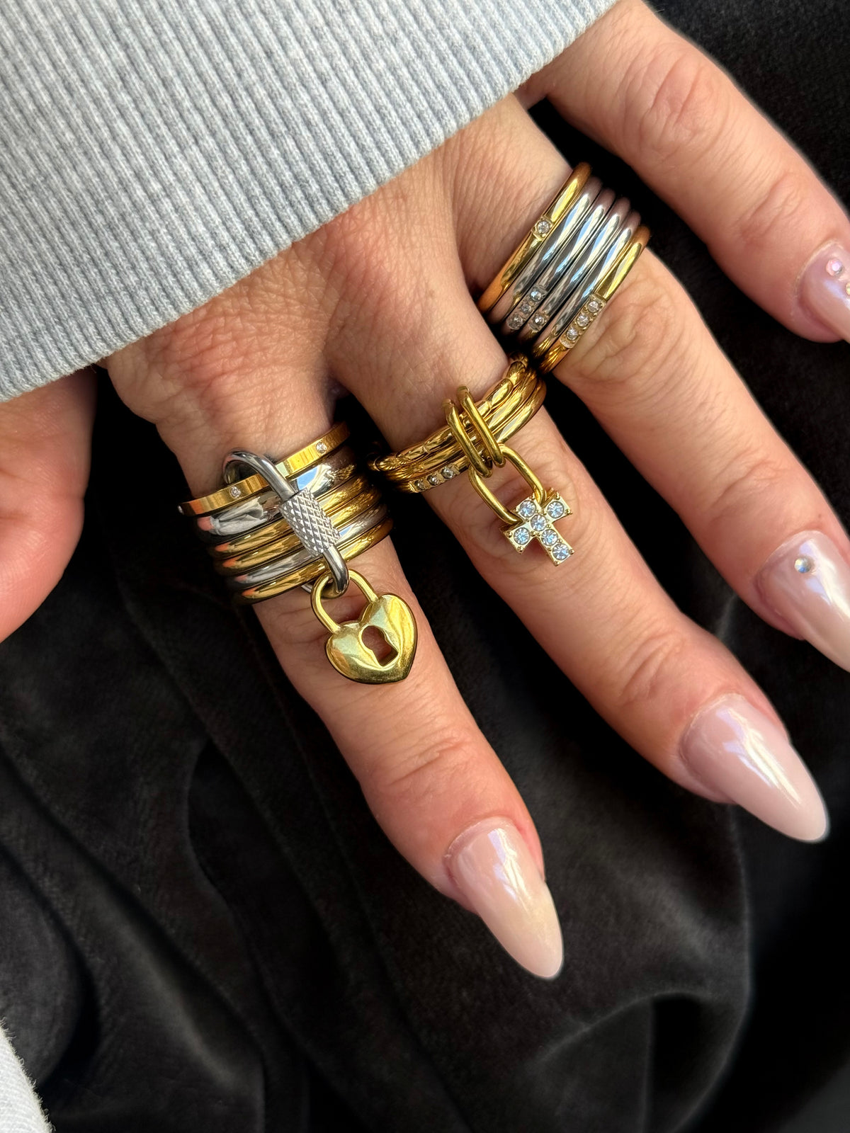 MINIMAL LUXE RING (SIZE 7)