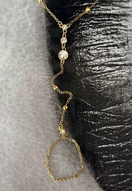 GOLD HAND RING