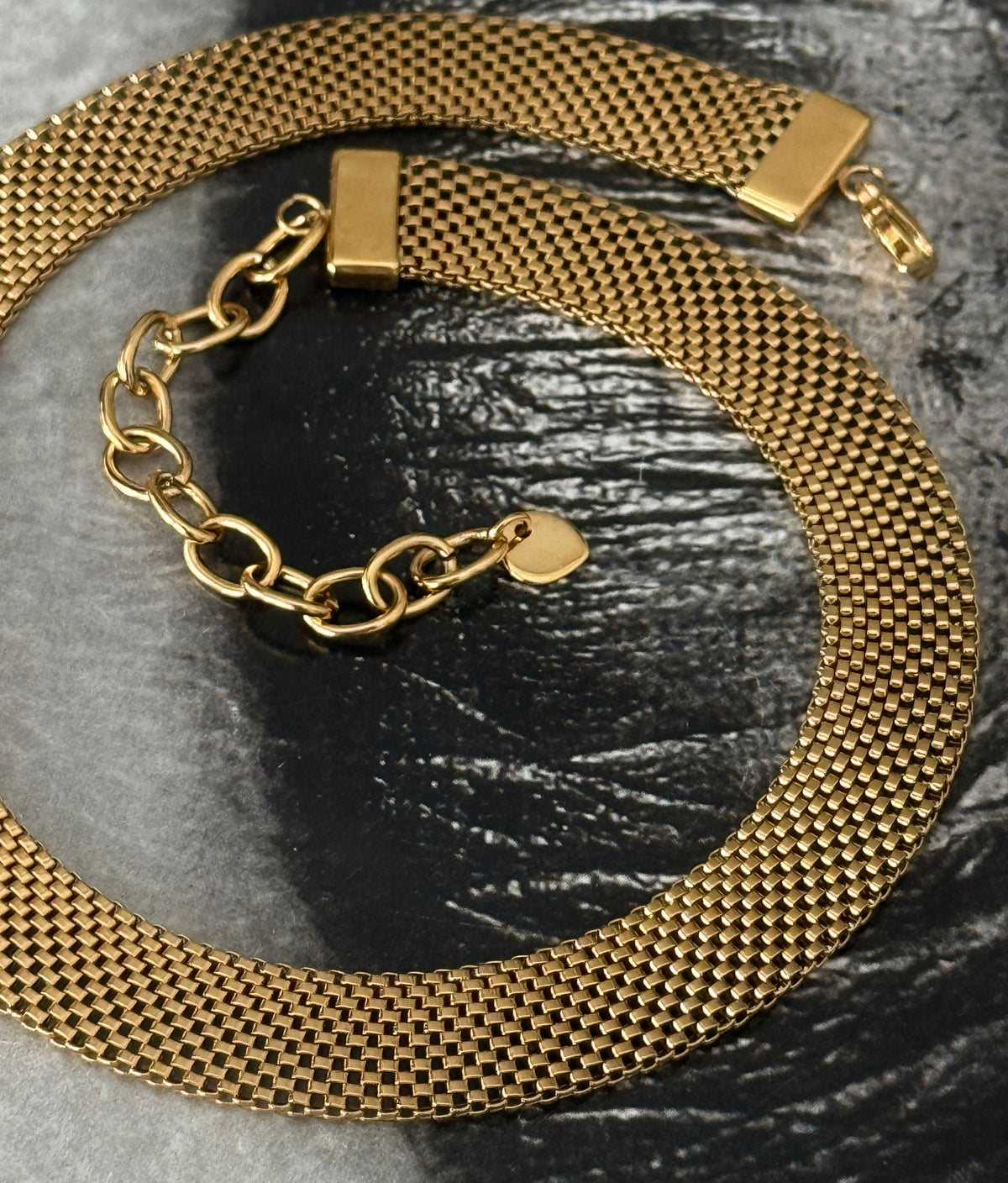 GOLD MESH CHOKER