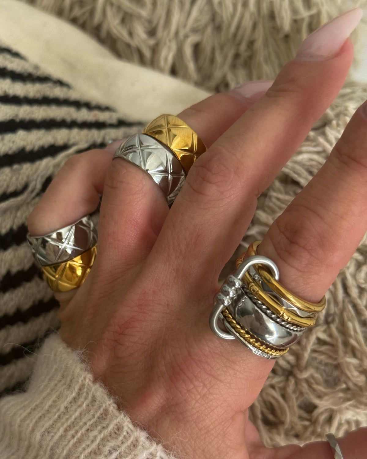 CHEVALIER QUILTED SILVER RING (SIZE 5-6)