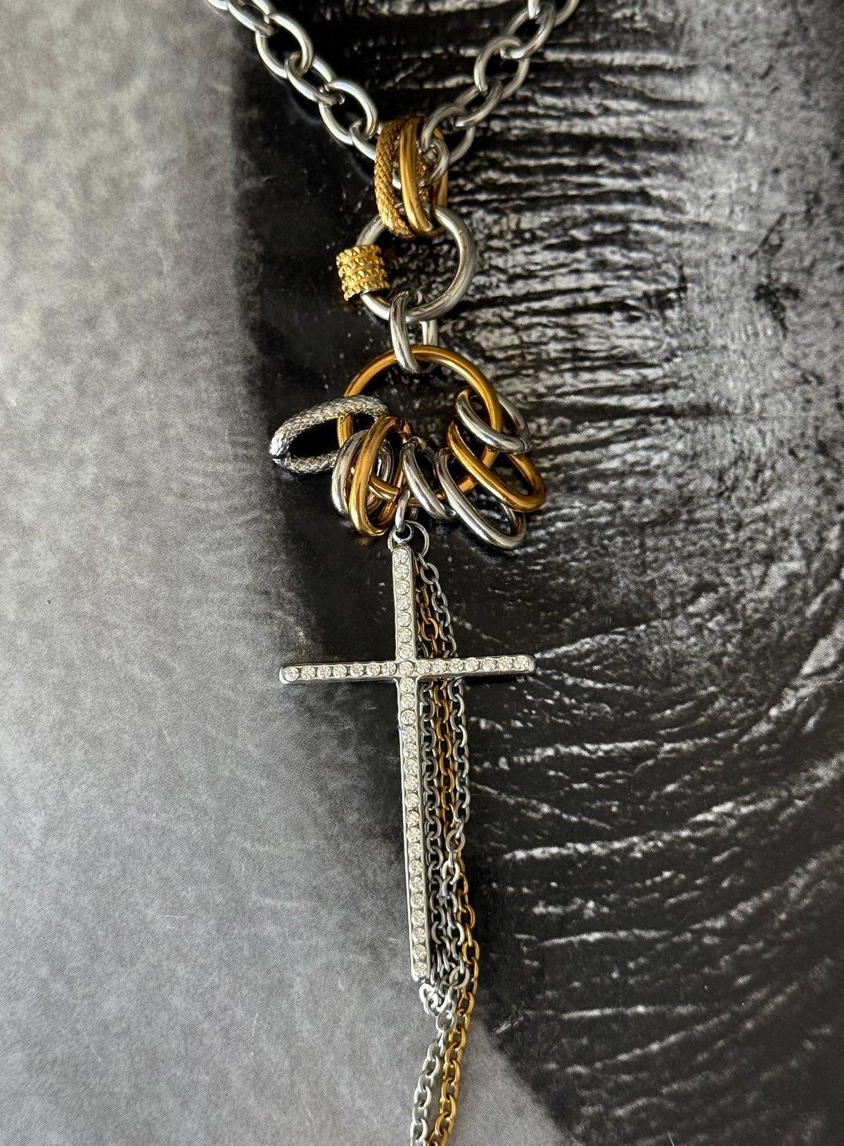 CROSS CODE NECKLACE