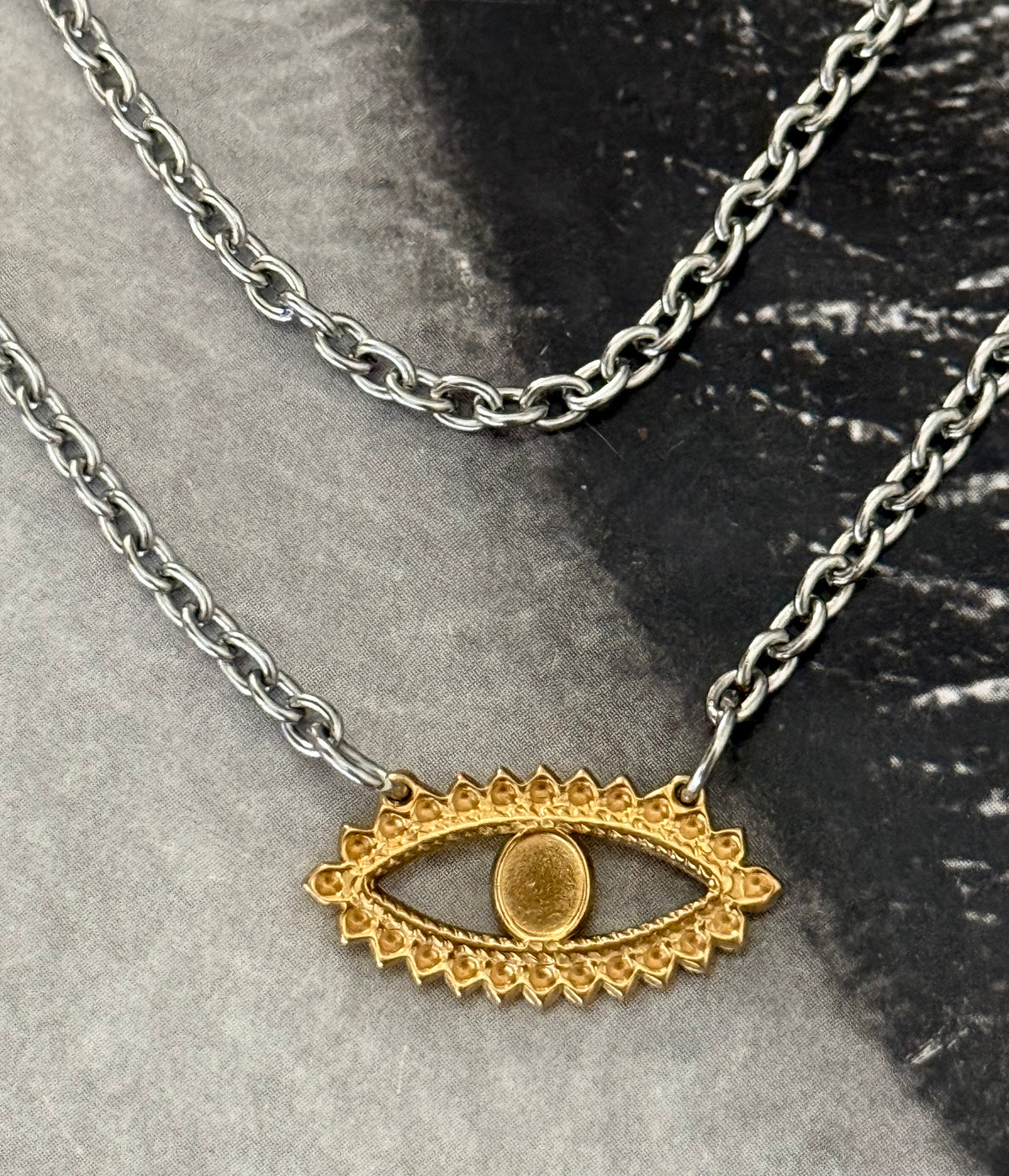 GOLDEN EYE NECKLACE