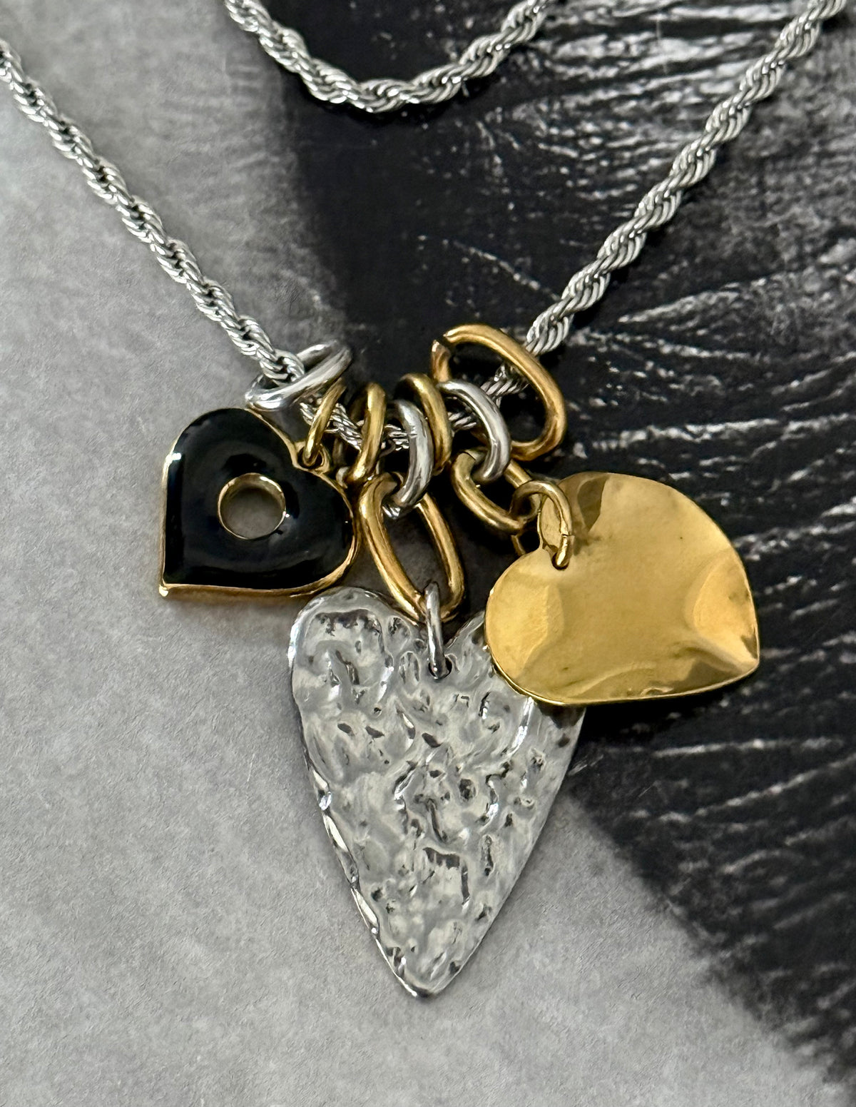 TRIPLE HEARTS NECKLACE