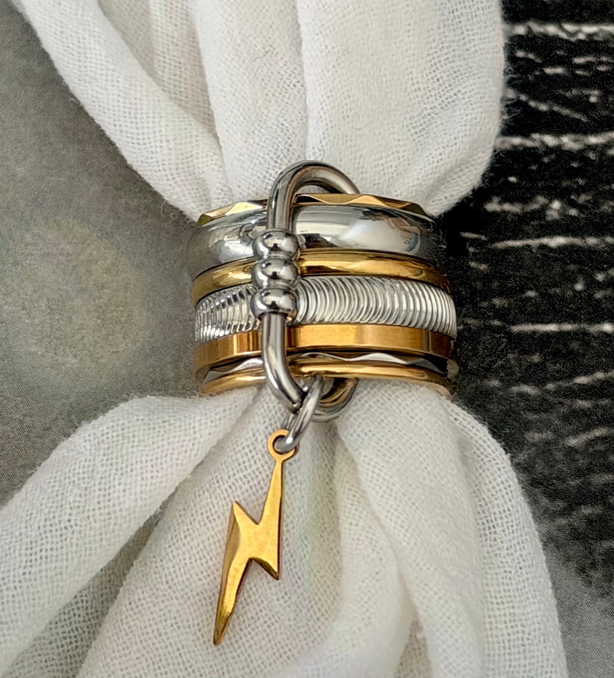 THUNDER STACK RING
